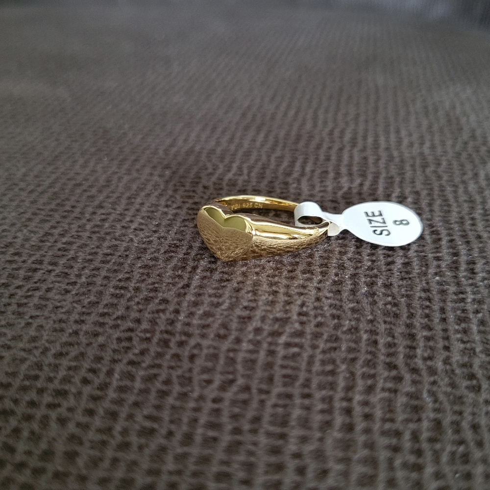 Simply Silver🤍 Gold💛 Heart Ring - Picture 5 of 16